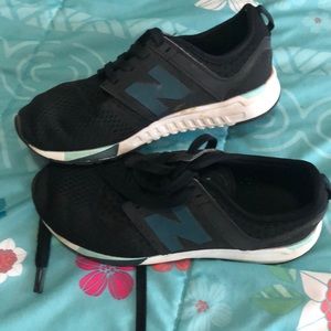 New Basics sneakers size 3